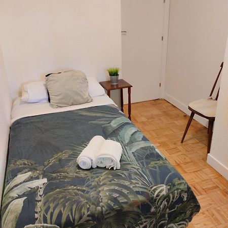 Habitacion Confort En Chamartin 马德里 外观 照片