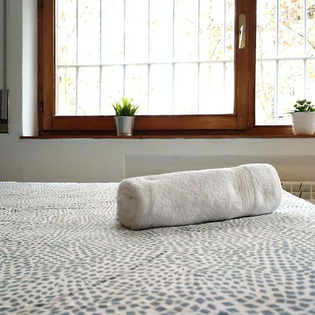 Habitacion Confort En Chamartin 马德里 外观 照片