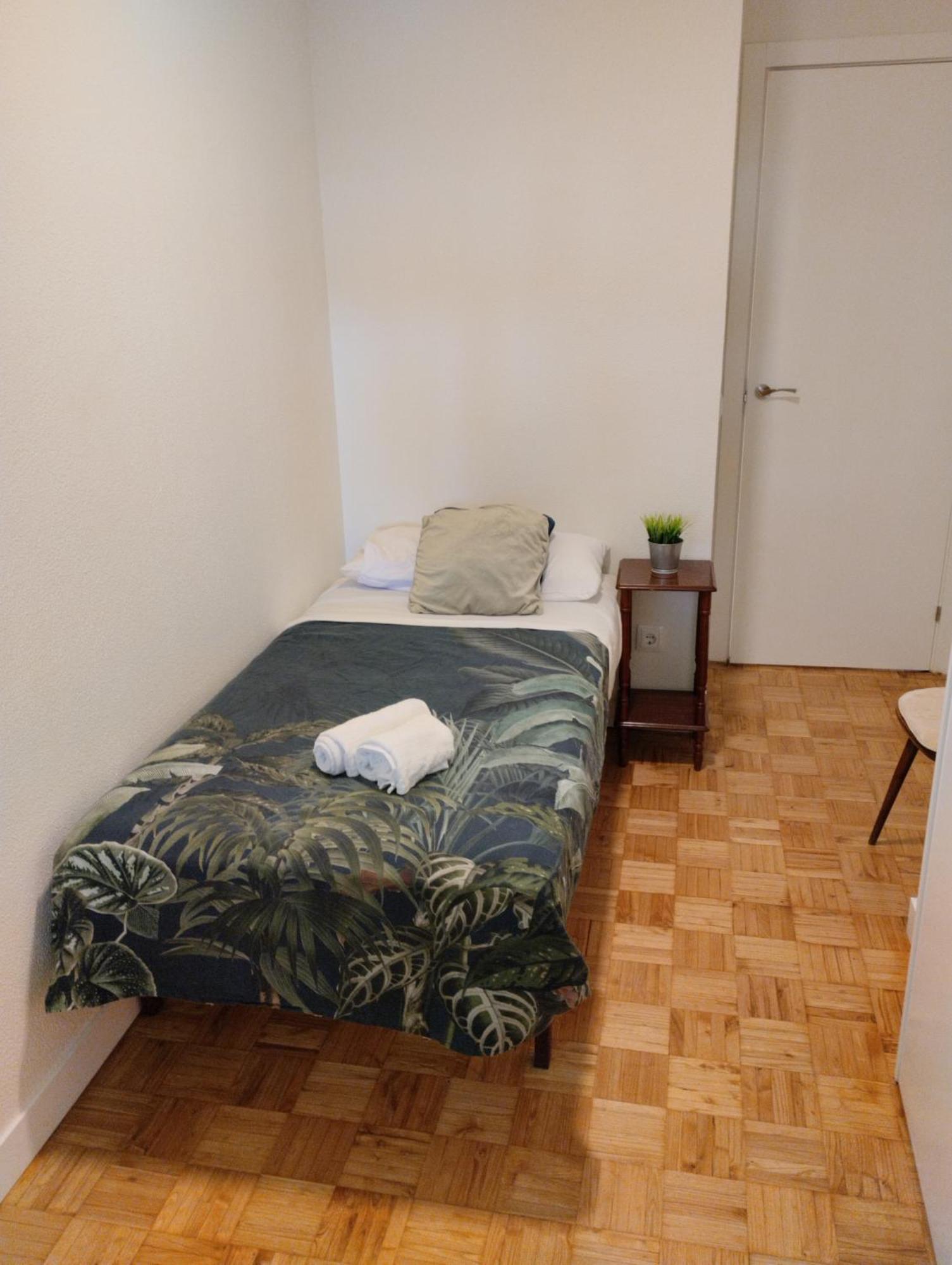 Habitacion Confort En Chamartin 马德里 外观 照片
